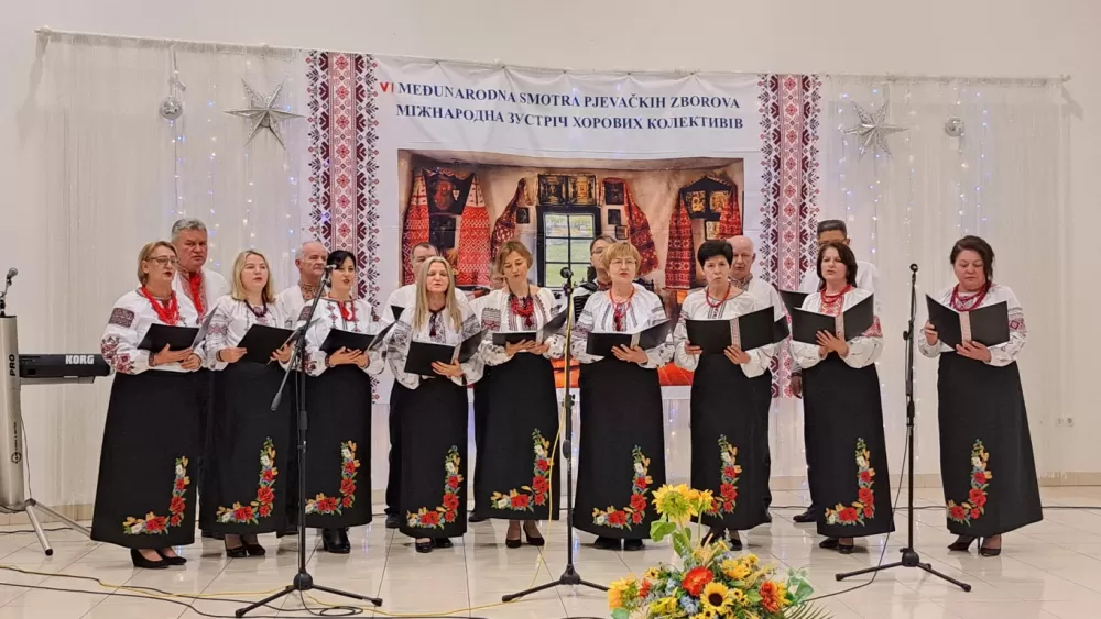 6. SMOTRA PJEVAČKIH ZBOROVA - Glazbena simbioza tradicije Ukrajinaca i Hrvata