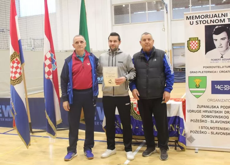 MEMORIJALNI STOLNOTENISKI TURNIR „ROBERT SESAR“: Ovogodišnji pobjednik ekipa „Halo 92“ iz Vinkovaca 