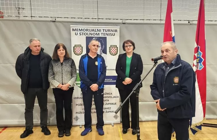 MEMORIJALNI STOLNOTENISKI TURNIR „ROBERT SESAR“: Ovogodišnji pobjednik ekipa „Halo 92“ iz Vinkovaca 