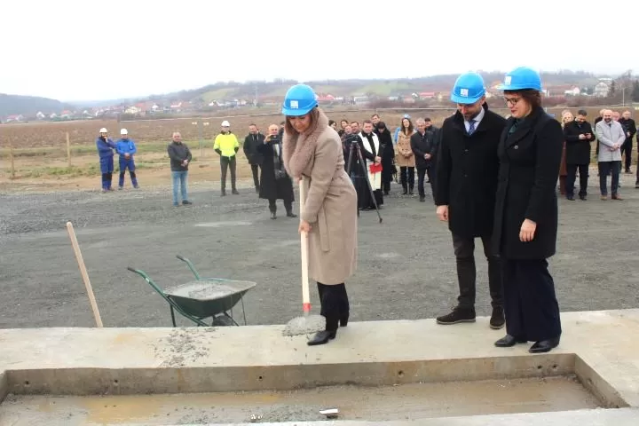 Požega.eu | Položen kamen temeljac za izgradnju Centra za starije osobe vrijednog gotovo 10 milijuna eura