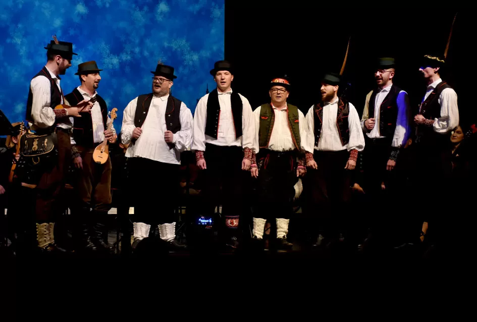 Od Lisinskog do Južne Koreje: ʼVila Velebitaʼ i ʼSinovi Ataraʼ priredili nezaboravnu adventsku večer