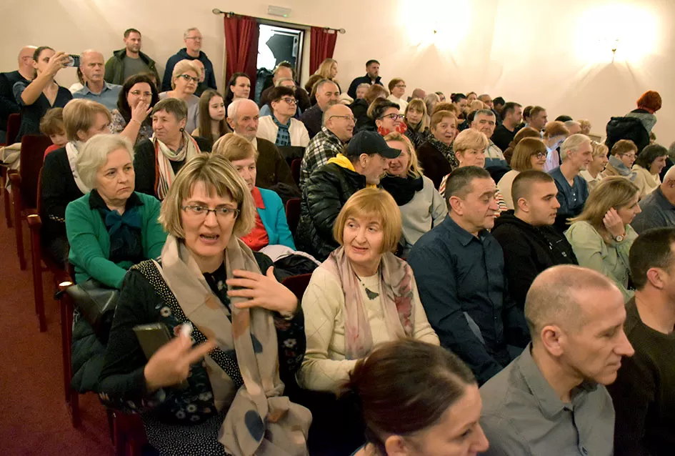 Od Lisinskog do Južne Koreje: ʼVila Velebitaʼ i ʼSinovi Ataraʼ priredili nezaboravnu adventsku večer