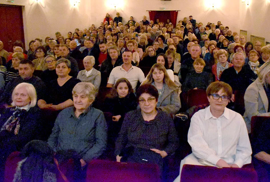 Od Lisinskog do Južne Koreje: ʼVila Velebitaʼ i ʼSinovi Ataraʼ priredili nezaboravnu adventsku večer