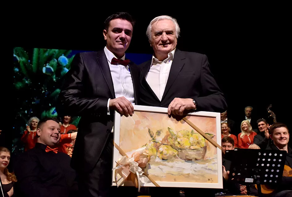 Od Lisinskog do Južne Koreje: ʼVila Velebitaʼ i ʼSinovi Ataraʼ priredili nezaboravnu adventsku večer