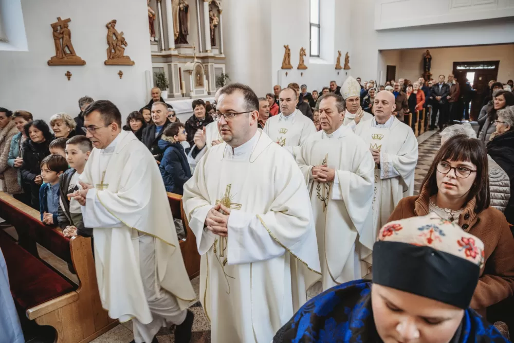 Vetovo proslavilo 90. obljetnicu posvećenja crkve