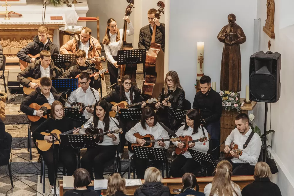 Vetovo proslavilo 90. obljetnicu posvećenja crkve