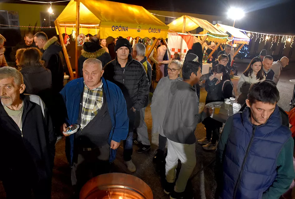 Advent u Ljeskovici: Zajedništvo, pjesma i darovi unijeli blagdansku radost u Dom za odrasle osobe