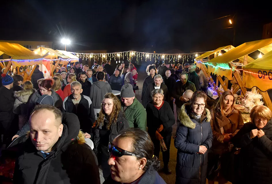 Advent u Ljeskovici: Zajedništvo, pjesma i darovi unijeli blagdansku radost u Dom za odrasle osobe