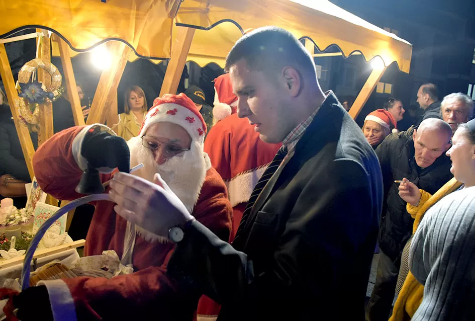 Advent u Ljeskovici: Zajedništvo, pjesma i darovi unijeli blagdansku radost u Dom za odrasle osobe