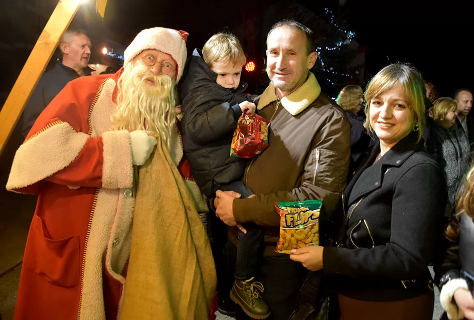 Advent u Ljeskovici: Zajedništvo, pjesma i darovi unijeli blagdansku radost u Dom za odrasle osobe