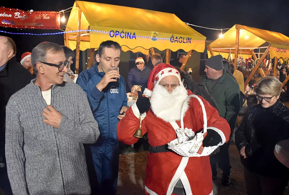 Advent u Ljeskovici: Zajedništvo, pjesma i darovi unijeli blagdansku radost u Dom za odrasle osobe