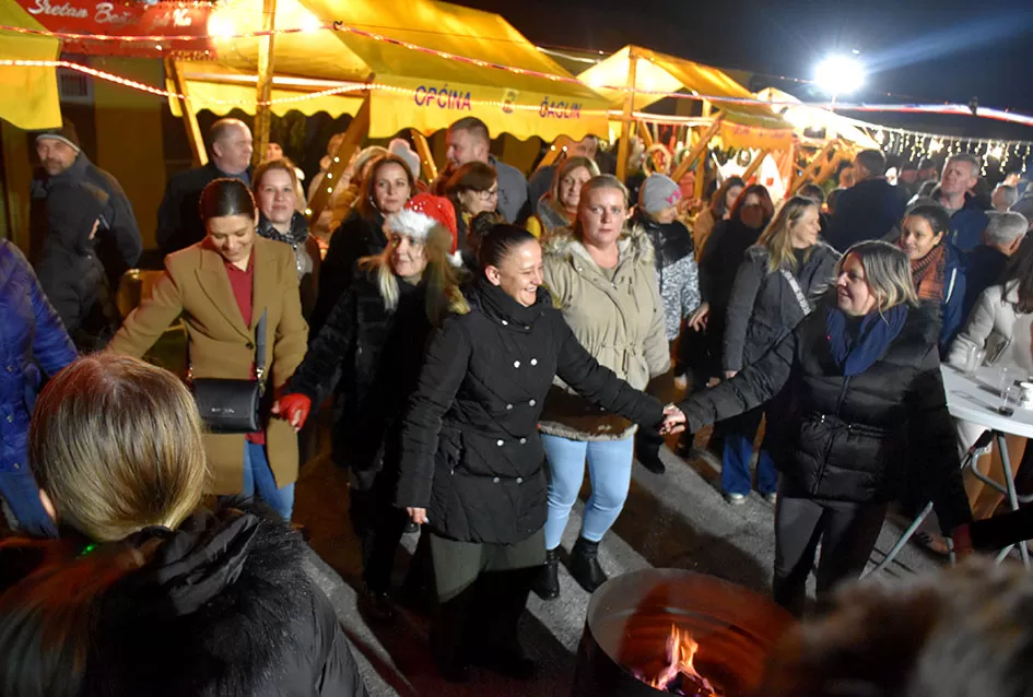 Advent u Ljeskovici: Zajedništvo, pjesma i darovi unijeli blagdansku radost u Dom za odrasle osobe