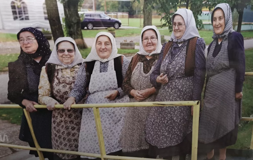 RAĐANJE ŠOKICE - Fenomen ostajanja i očuvanja izvornog slavonskog identiteta