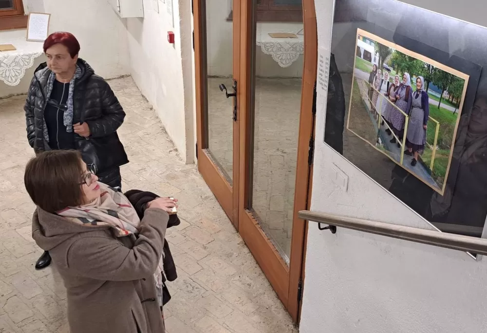 RAĐANJE ŠOKICE - Fenomen ostajanja i očuvanja izvornog slavonskog identiteta