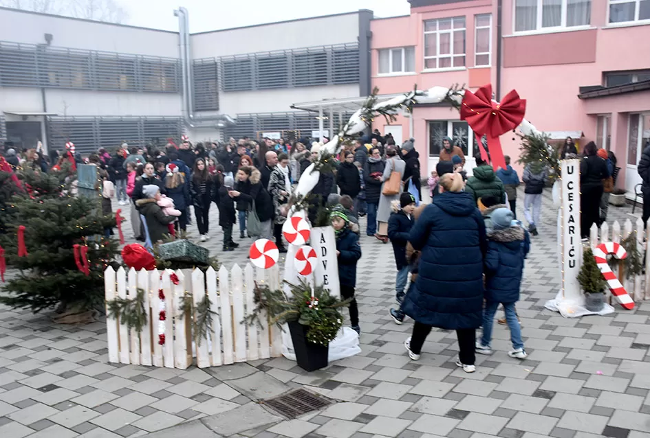 Zadrugari OŠ ʼDobriša Cesarićʼ: Od otpada do blagdanske čarolije