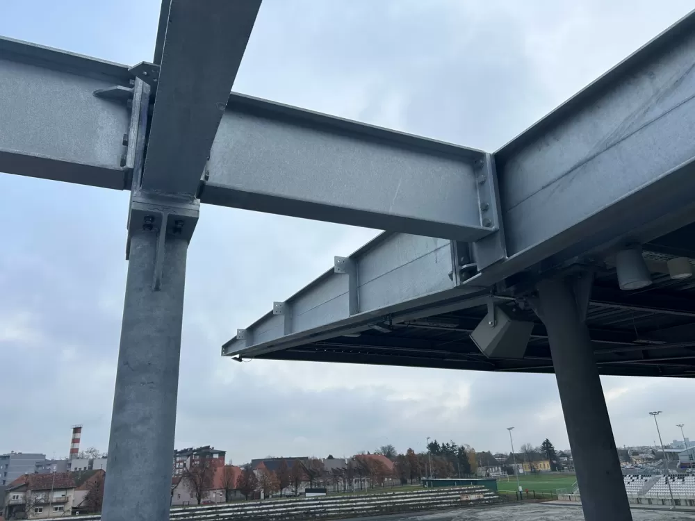 Zapadni dio južne tribine Stadiona kraj Save prerasta u suvremeni sportski kompleks