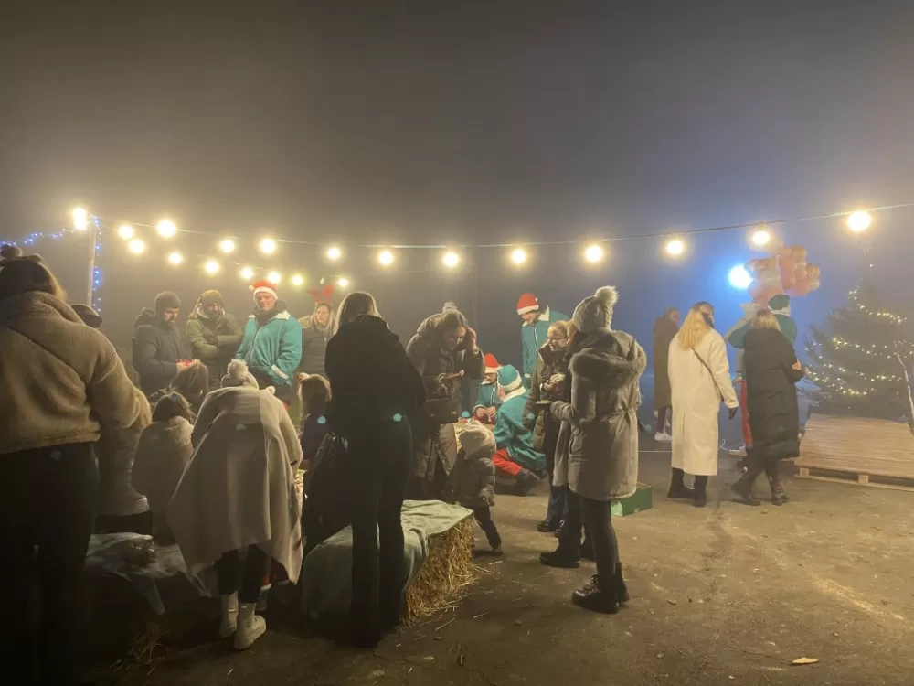 Adventska radost u Alilovcima: Mališani vrtića Bambi oduševili mještane predblagdanskim programom