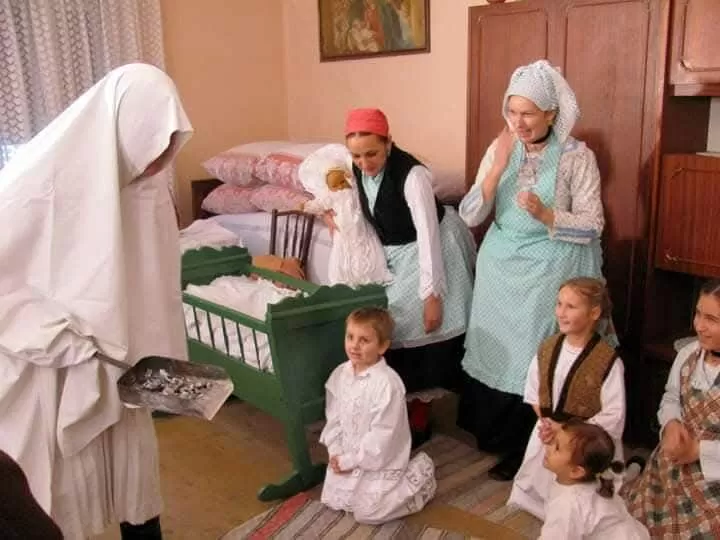 DREVNI OBIČAJI NA SVETU LUCIJU - Hoćemo li u Lucijaše?