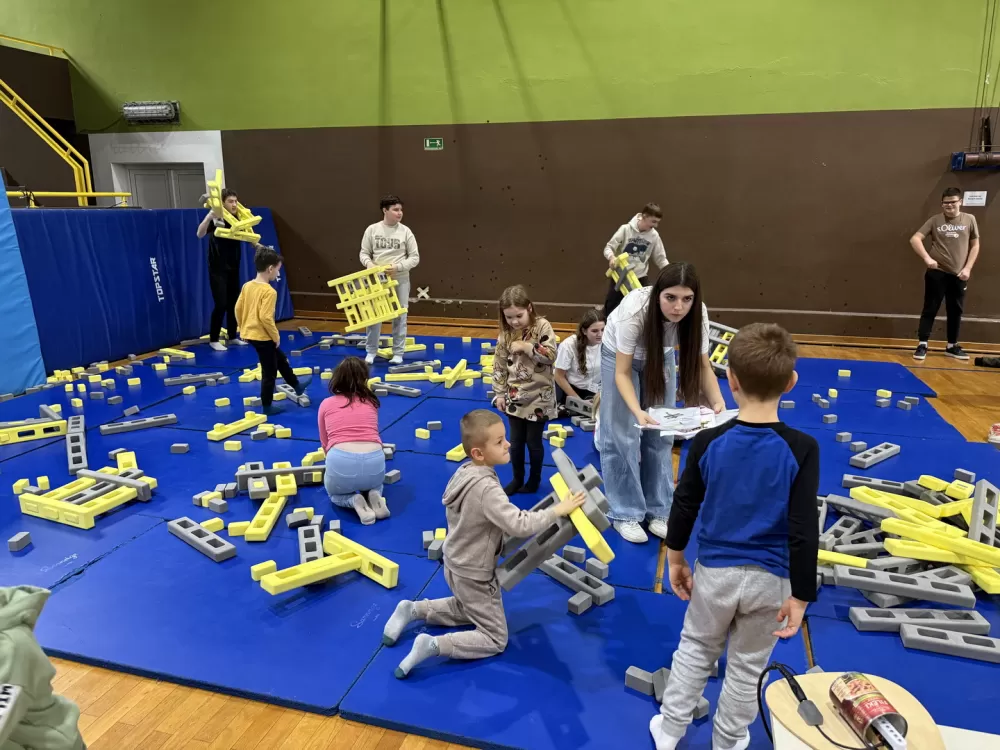 Održan GMM FEST(IVAL) 2025 u Gimnaziji „Matija Mesić“ – Slavonski Brod proslavio dan znanosti, tehnologije i inovacija