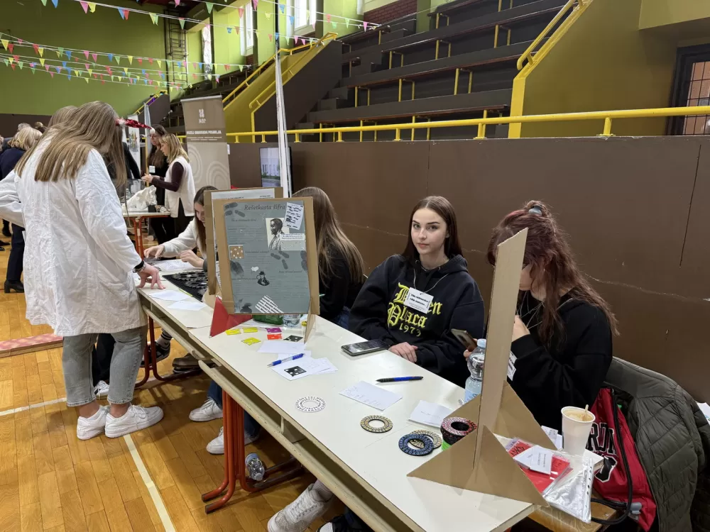 Održan GMM FEST(IVAL) 2025 u Gimnaziji „Matija Mesić“ – Slavonski Brod proslavio dan znanosti, tehnologije i inovacija