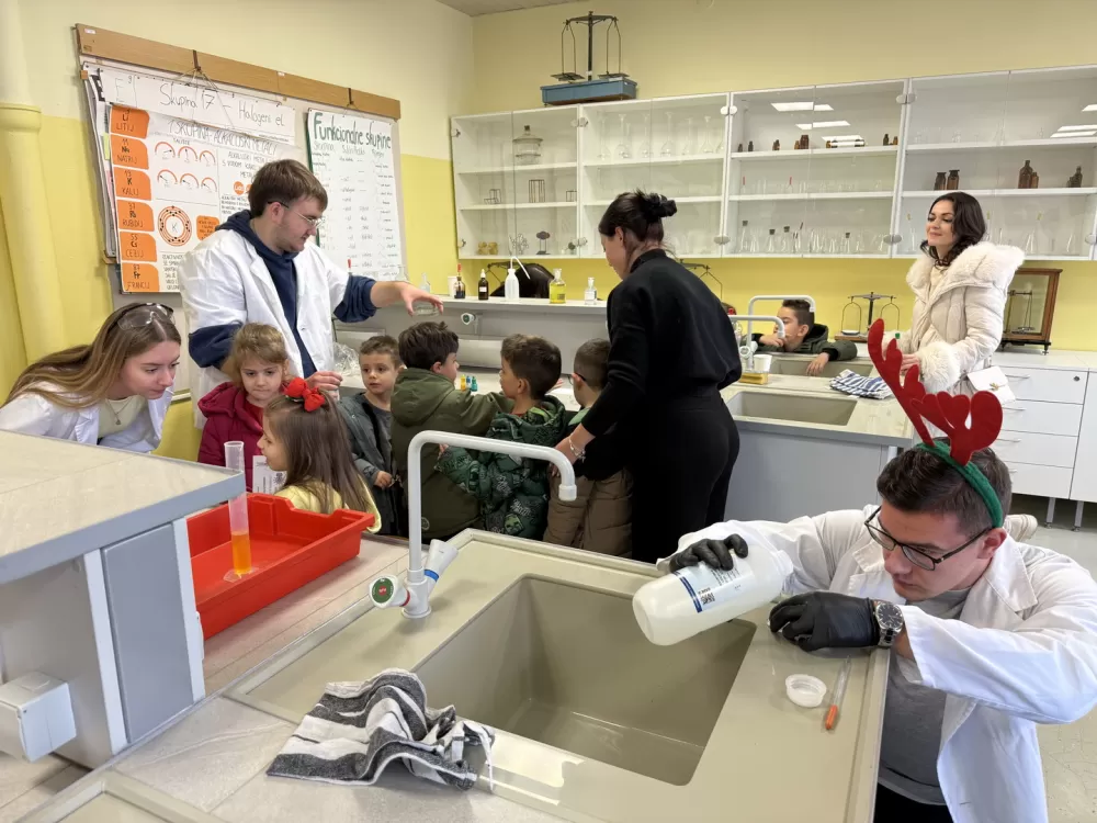 Održan GMM FEST(IVAL) 2025 u Gimnaziji „Matija Mesić“ – Slavonski Brod proslavio dan znanosti, tehnologije i inovacija