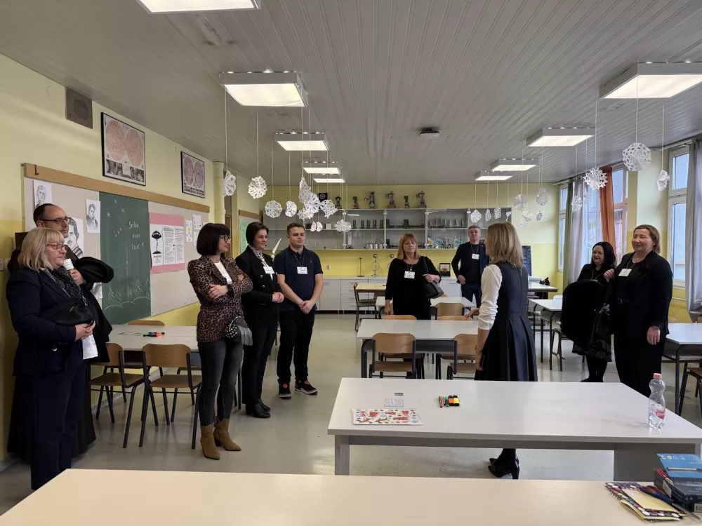 Održan GMM FEST(IVAL) 2025 u Gimnaziji „Matija Mesić“ – Slavonski Brod proslavio dan znanosti, tehnologije i inovacija