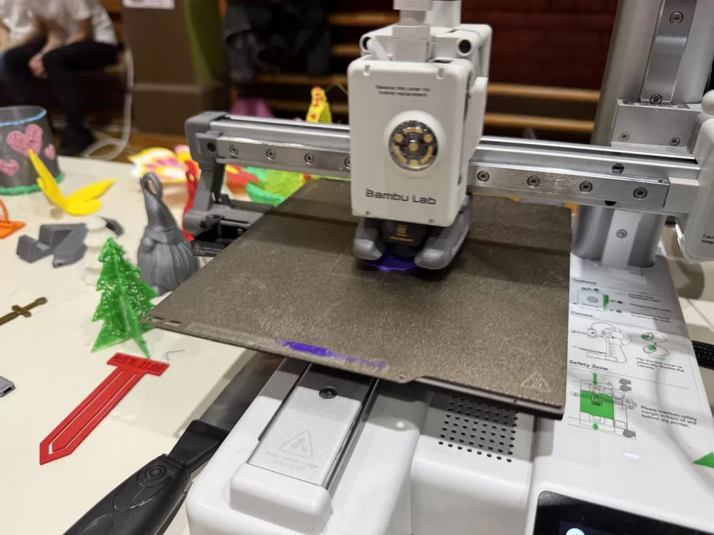 Održan GMM FEST(IVAL) 2025 u Gimnaziji „Matija Mesić“ – Slavonski Brod proslavio dan znanosti, tehnologije i inovacija