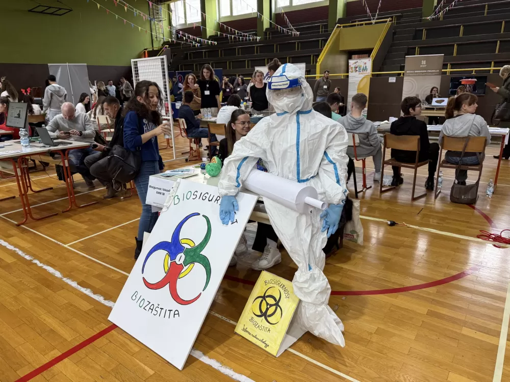 Održan GMM FEST(IVAL) 2025 u Gimnaziji „Matija Mesić“ – Slavonski Brod proslavio dan znanosti, tehnologije i inovacija