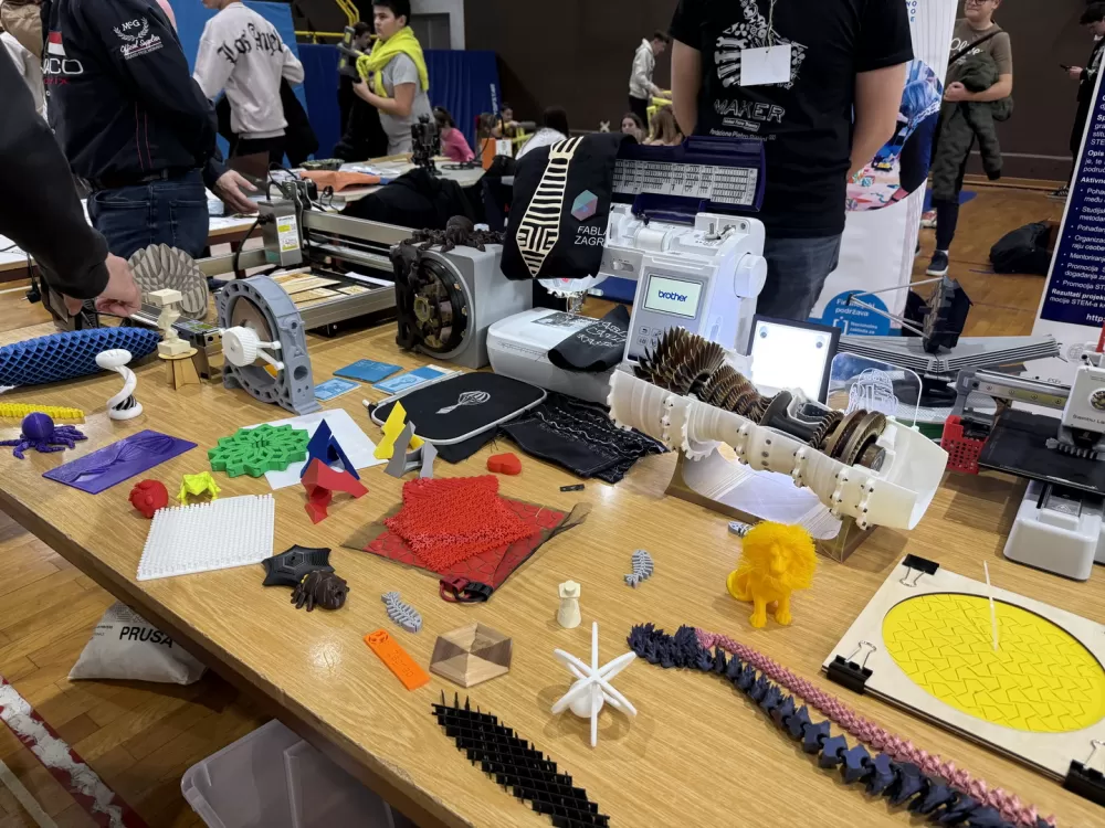 Održan GMM FEST(IVAL) 2025 u Gimnaziji „Matija Mesić“ – Slavonski Brod proslavio dan znanosti, tehnologije i inovacija