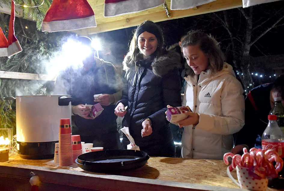 Mladi iz Daranovaca zajedništvom i entuzijazmom oživjeli adventsku priču svoga mjesta koja je okupila gotovo 200 mještana