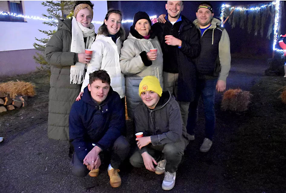 Mladi iz Daranovaca zajedništvom i entuzijazmom oživjeli adventsku priču svoga mjesta koja je okupila gotovo 200 mještana