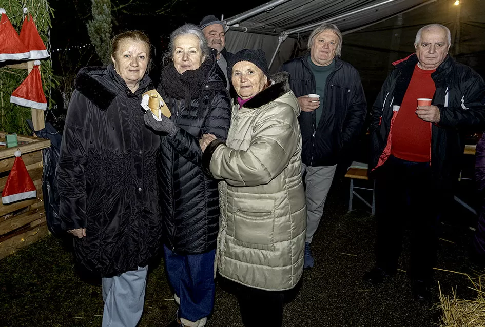 Mladi iz Daranovaca zajedništvom i entuzijazmom oživjeli adventsku priču svoga mjesta koja je okupila gotovo 200 mještana