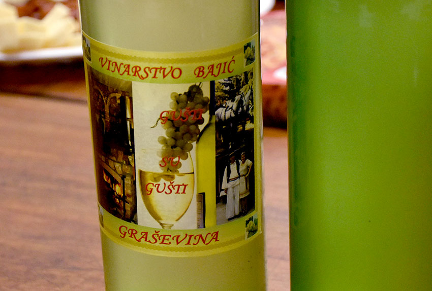 ADVENTSKO KUŠANJE VINA ČLANOVA POŽEŠKE UDRUGE VINARA U ZNAKU OBLJETNICA Požežani su graševinu pili prije 160 godina