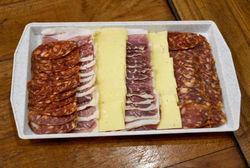 ADVENTSKO KUŠANJE VINA ČLANOVA POŽEŠKE UDRUGE VINARA U ZNAKU OBLJETNICA Požežani su graševinu pili prije 160 godina