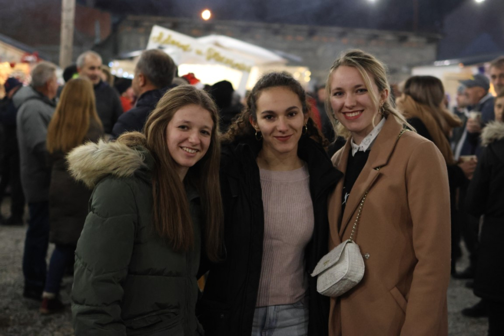 Veselo druženje u Bećarskom šoru uz tamburašku glazbu, lovačke specijalitete i kuhano vino 