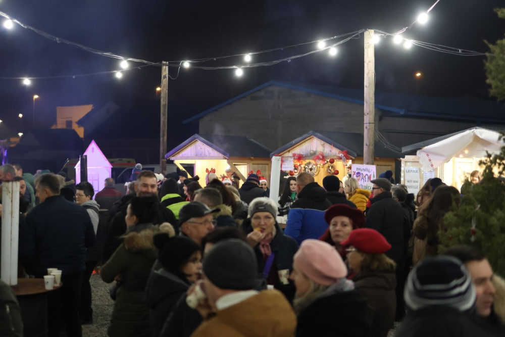 Veselo druženje u Bećarskom šoru uz tamburašku glazbu, lovačke specijalitete i kuhano vino 