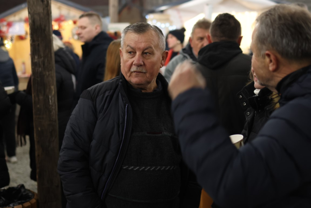 Veselo druženje u Bećarskom šoru uz tamburašku glazbu, lovačke specijalitete i kuhano vino 