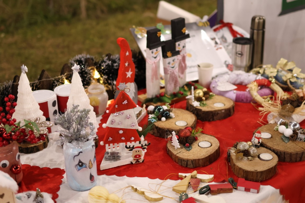 Veselo druženje u Bećarskom šoru uz tamburašku glazbu, lovačke specijalitete i kuhano vino 