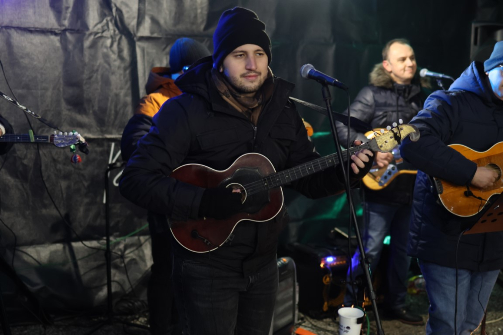 Veselo druženje u Bećarskom šoru uz tamburašku glazbu, lovačke specijalitete i kuhano vino 