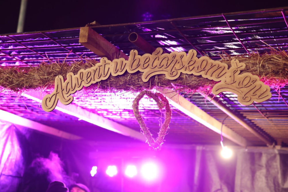 Veselo druženje u Bećarskom šoru uz tamburašku glazbu, lovačke specijalitete i kuhano vino 