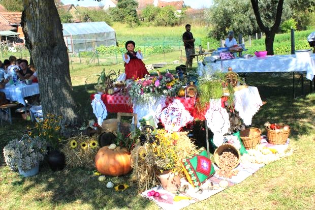 [FOTOGALERIJA] IŠŠIJADA U RUŠEVU; Najbolji pileći paprikaš skuhala Barbara Tomljenović iz Brodskih Zdenaca