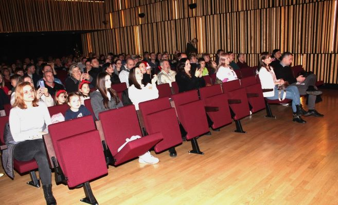 Učenici i nastavnici pleterničkog Područnog odjeljenja Glazbene škole Požega održali nezaboravan „Božićni koncert“