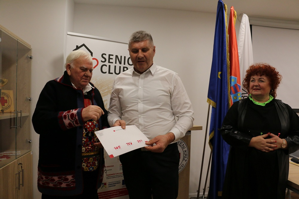SB Online | Održana svečana dodjela priznanja Gradskog društva Crvenog križa Slavonski Brod