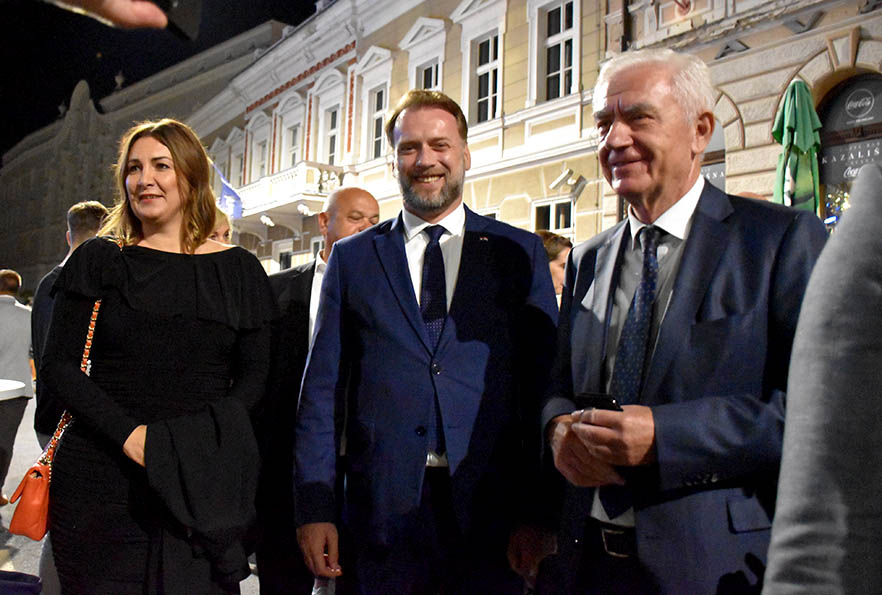 [FOTOGALERIJA]  Završnica “Zlatnih žica Slavonije Požega 2023”: Večer novih tamburaških pjesama
