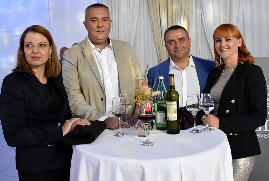 [FOTOGALERIJA]  Završnica “Zlatnih žica Slavonije Požega 2023”: Večer novih tamburaških pjesama