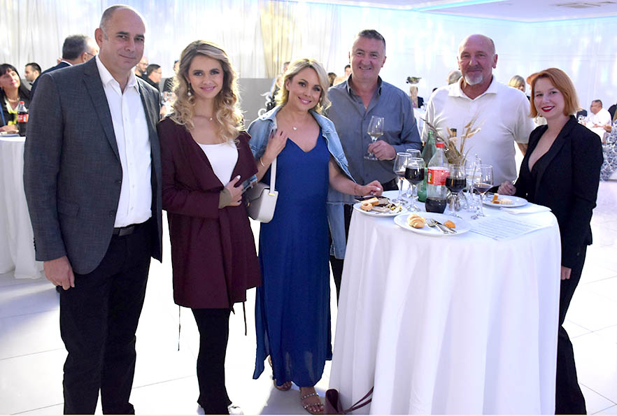 [FOTOGALERIJA]  Završnica “Zlatnih žica Slavonije Požega 2023”: Večer novih tamburaških pjesama