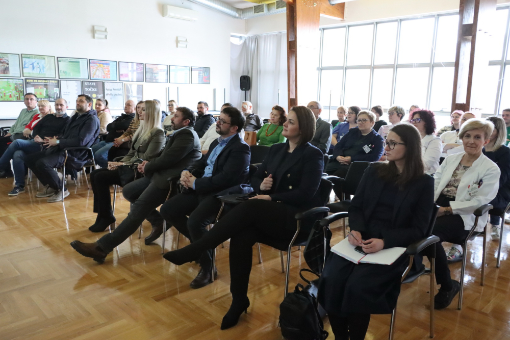 SB Online | Održano predavanje o analizi zdravstvenih pokazatelja za Slavonski Brod i županiju