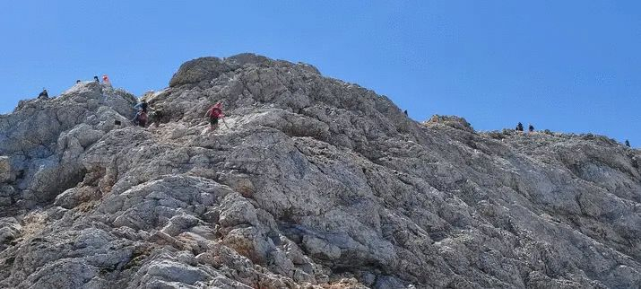 [FOTO] Kutjevački planinari osvojili Triglav: Uzbudljivi uspon na najviši vrh Slovenije