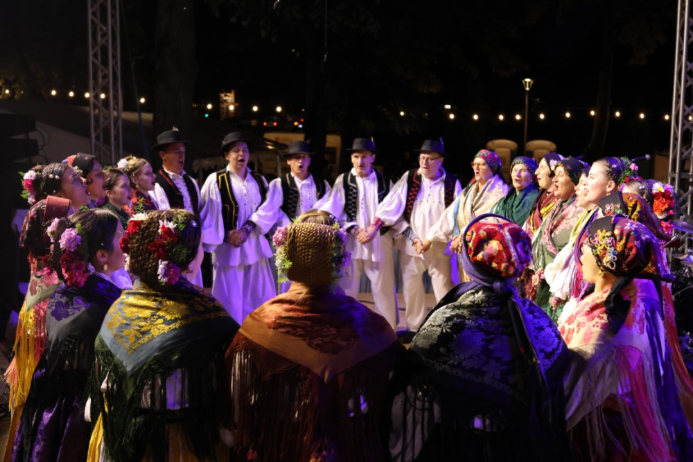 SB Online | (FOTOGALERIJA) Održana tradicionalna smotra folklora „Oj Sibinju lipo selo naše“ 