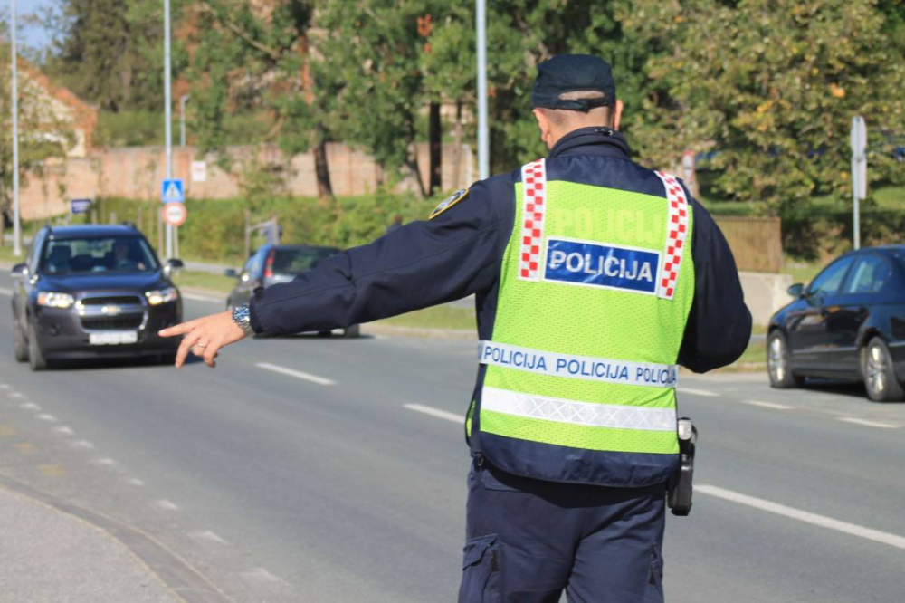 SB Online | Kada vas zaustavi policija nikada im nemojte odgovarati na ovo pitanje